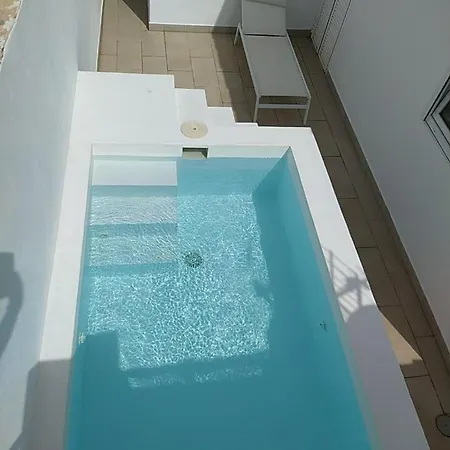 Con Piscina Privada